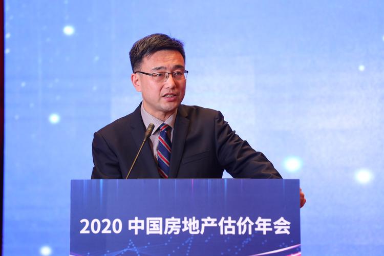蒋云峰研究赋能 房地产开发企业咨询顾问服务的创新路径